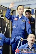 中国“火星人”王跃揭秘神九航天员太空穿越